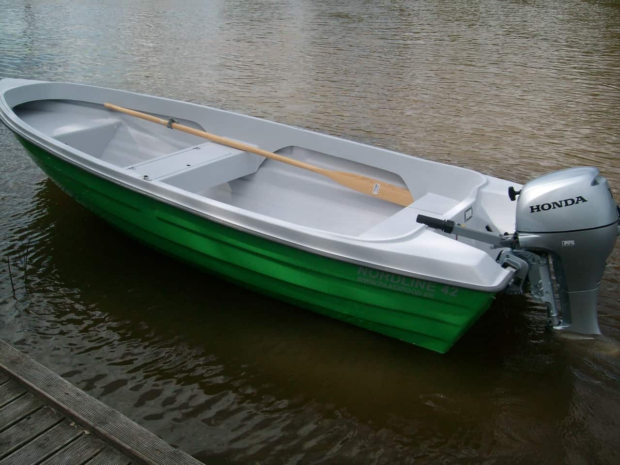 Моторная лодка Нордлине 42