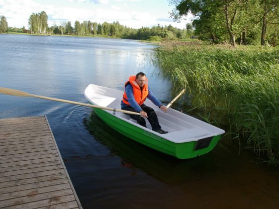 Прогулочные лодки на веслах